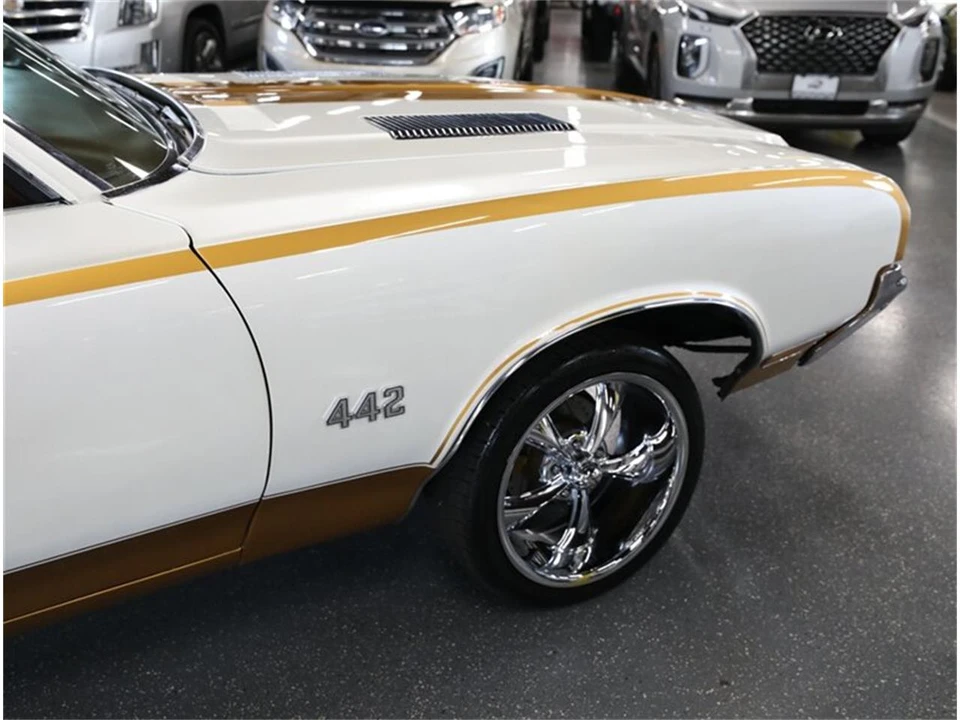 1972 Oldsmobile 442 2nd Gen - Image 14 of 31