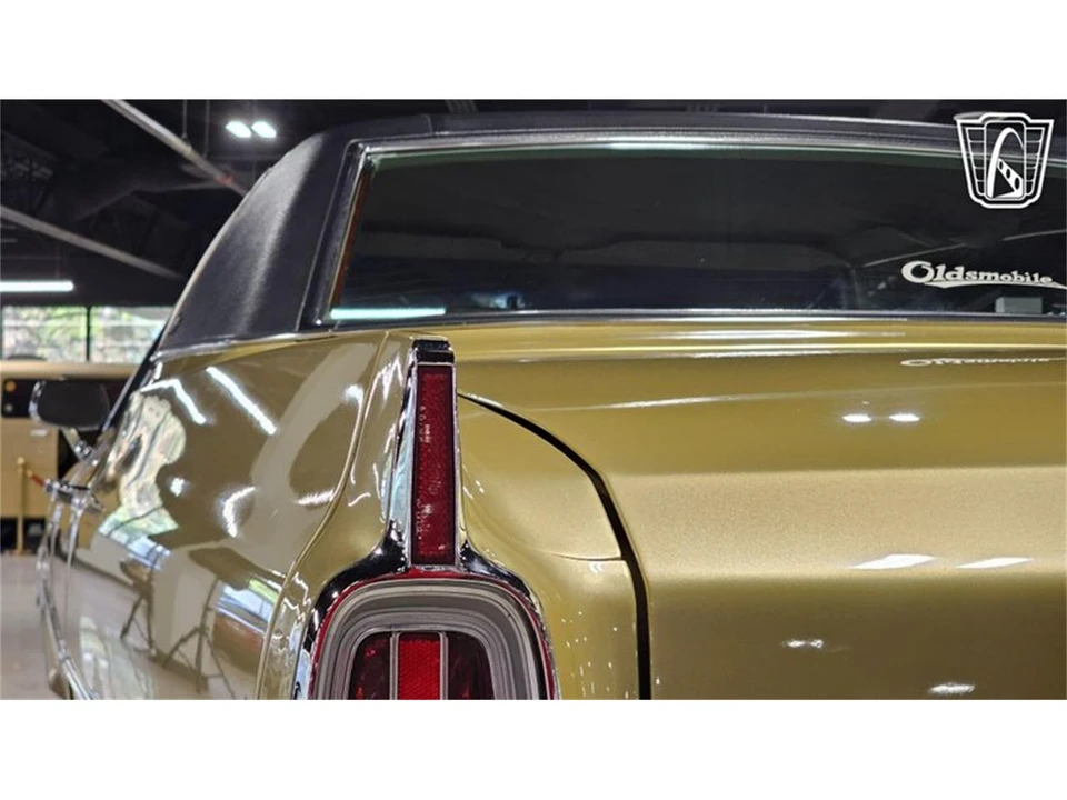 1972 Oldsmobile 98 - Image 17 of 31