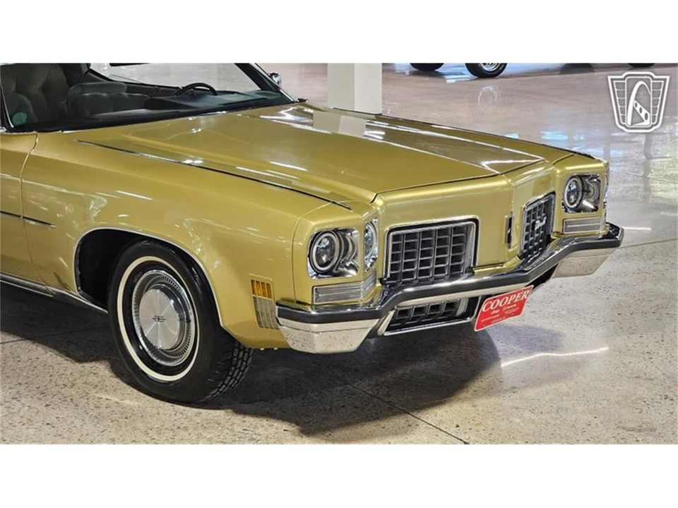 1972 Oldsmobile 98 - Image 2 of 31