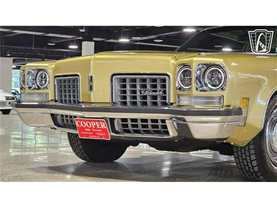 1972 Oldsmobile 98 - Image 3 of 31
