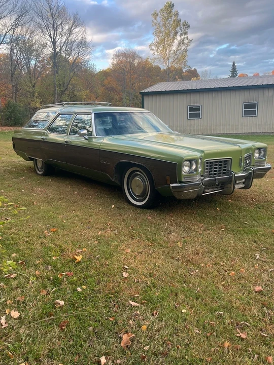 1972 Oldsmobile Custom Cruiser - Image 2 of 21