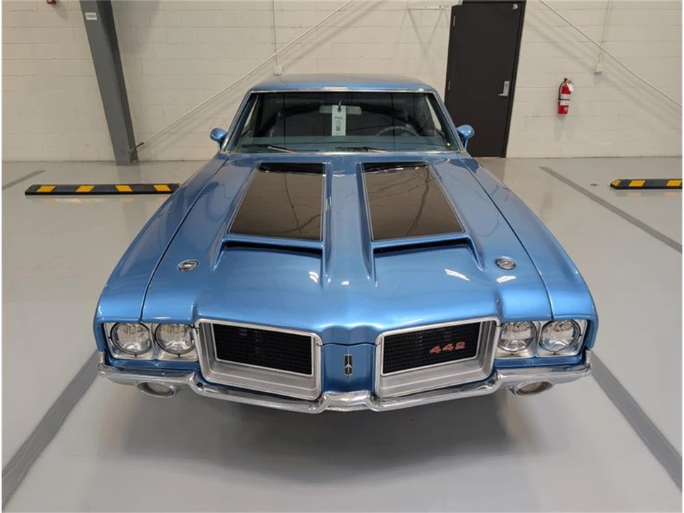 1972 Oldsmobile Cutlass 3rd Gen - Image 7 of 16