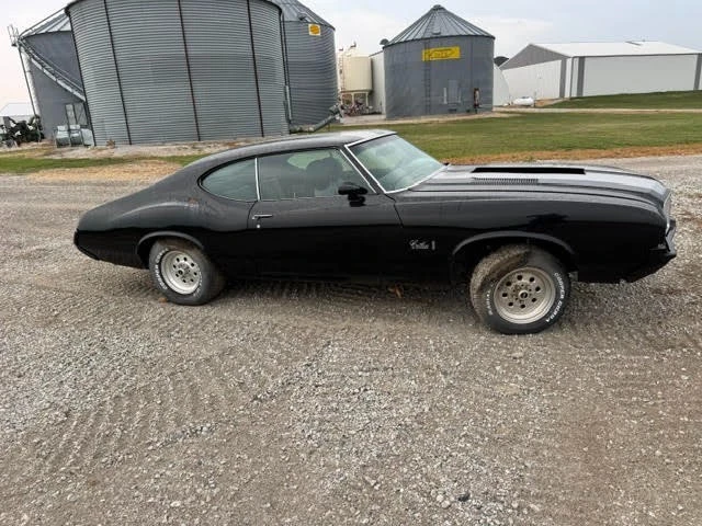 1972 Oldsmobile Cutlass 3rd Gen - Image 3 of 7
