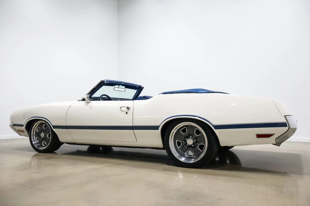 1972 Oldsmobile Cutlass 3rd Gen - Image 19 of 24
