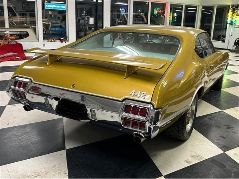 1972 Oldsmobile Cutlass 3rd Gen - Image 3 of 19