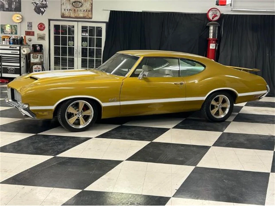 1972 Oldsmobile Cutlass 3rd Gen - Image 18 of 19