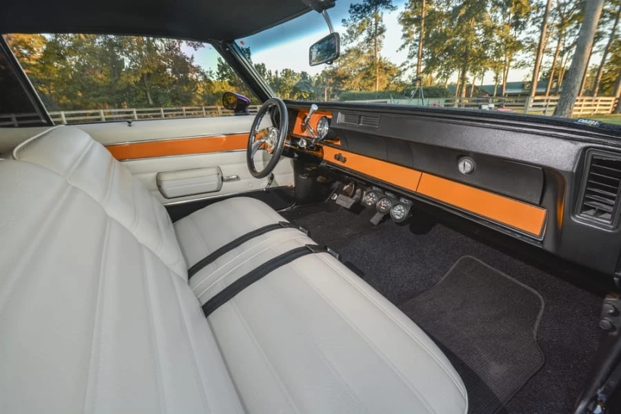 1972 Oldsmobile Cutlass 3rd Gen - Image 5 of 12