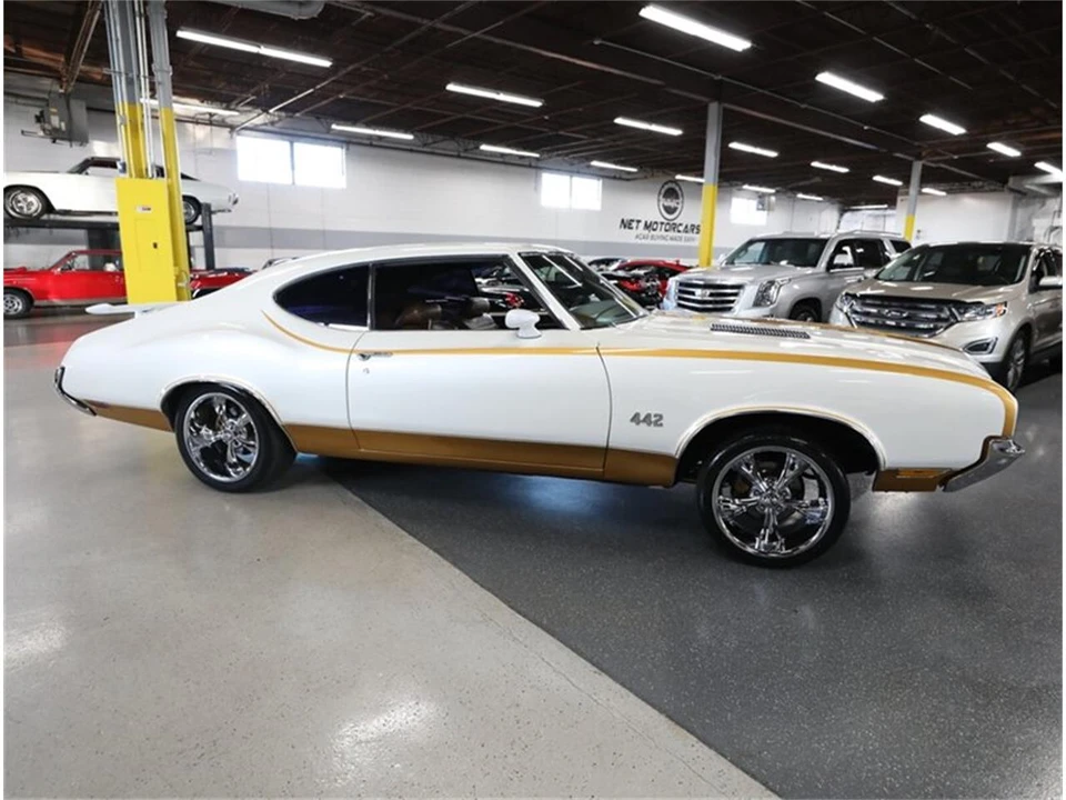 1972 Oldsmobile Cutlass 3rd Gen - Image 17 of 31