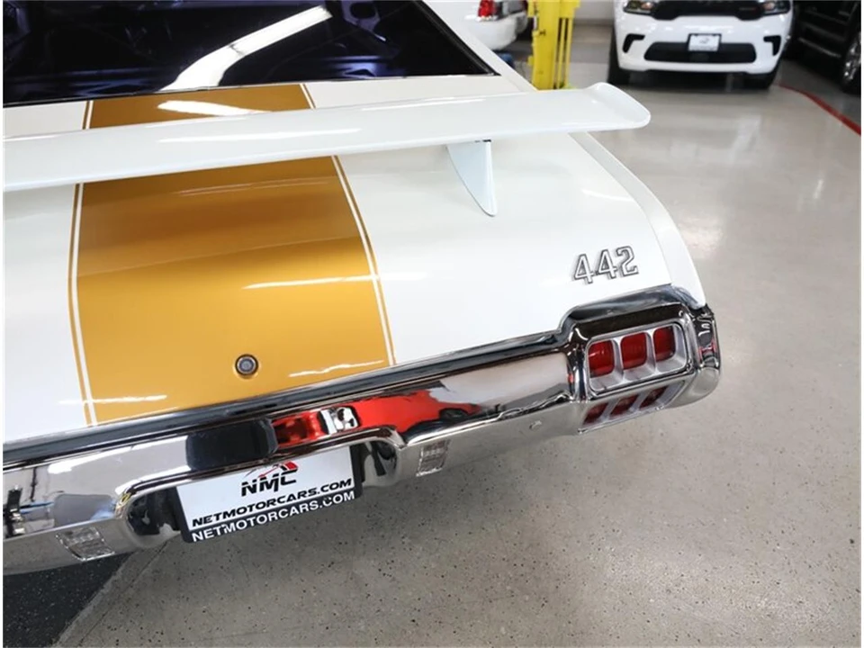 1972 Oldsmobile Cutlass 3rd Gen - Image 21 of 31