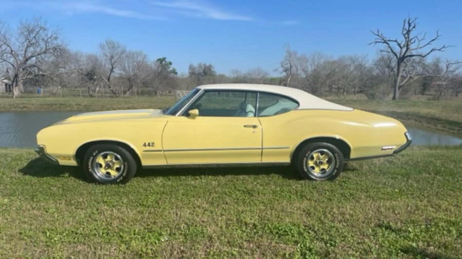 1972 Oldsmobile Cutlass 3rd Gen - Image 2 of 24