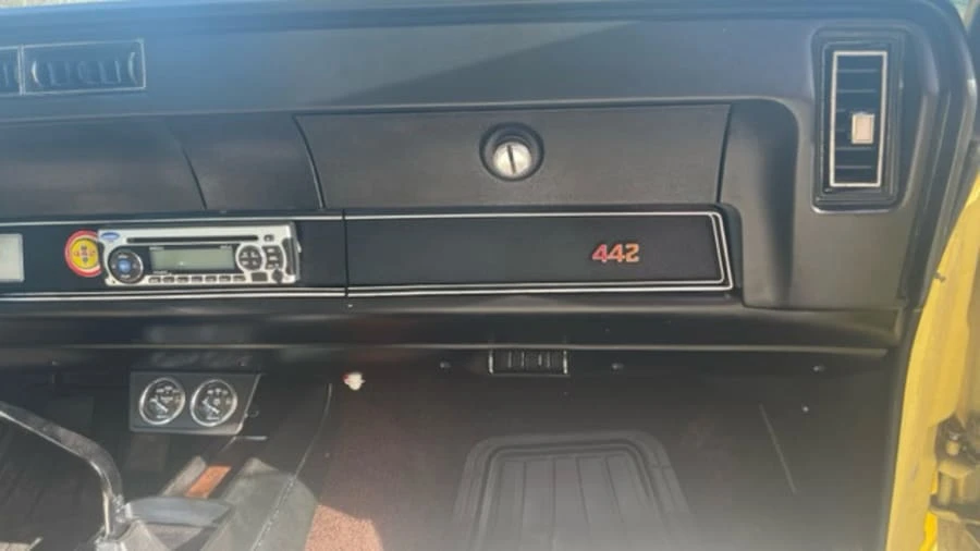 1972 Oldsmobile Cutlass 3rd Gen - Image 13 of 24