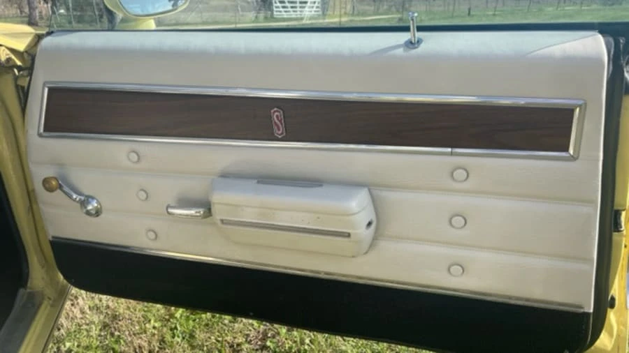 1972 Oldsmobile Cutlass 3rd Gen - Image 15 of 24