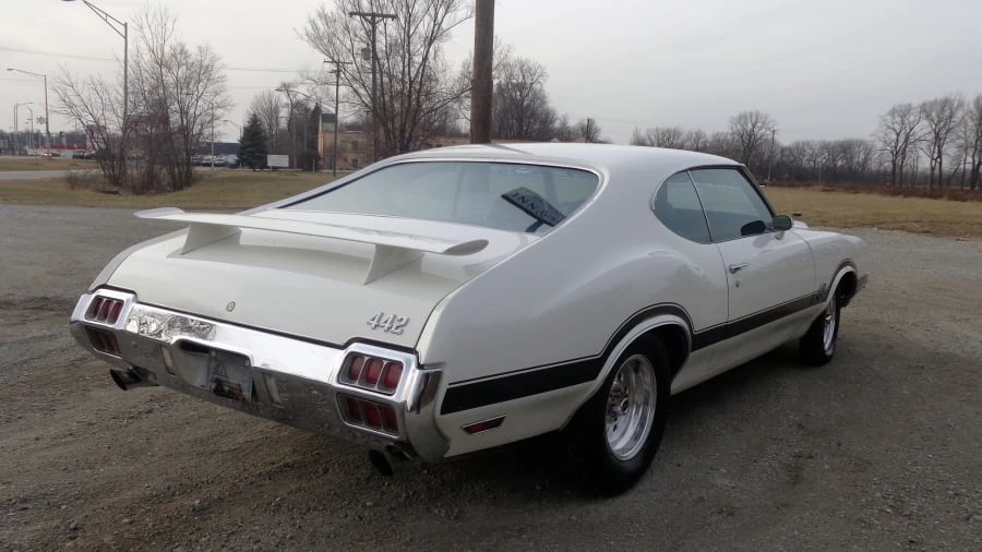 1972 Oldsmobile Cutlass 3rd Gen - Image 3 of 8