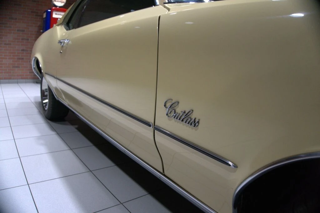 1972 Oldsmobile Cutlass 3rd Gen - Image 27 of 31