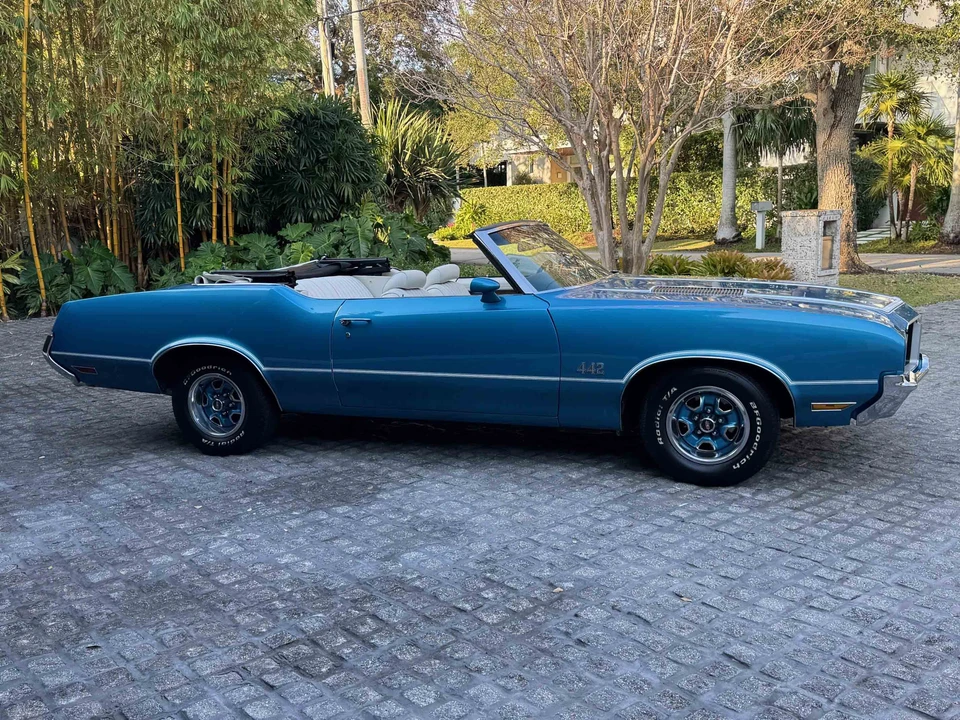 1972 Oldsmobile Cutlass 3rd Gen - Image 16 of 31