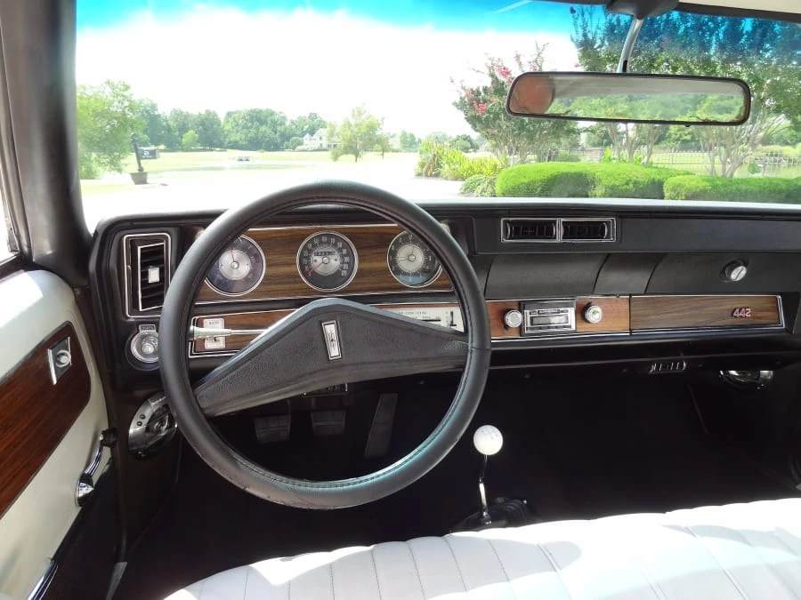 1972 Oldsmobile Cutlass 3rd Gen - Image 4 of 8
