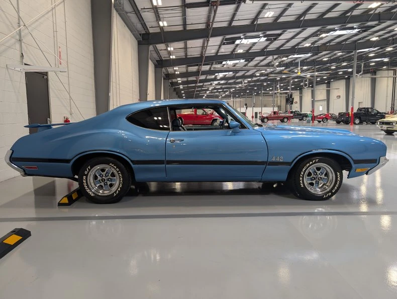 1972 Oldsmobile Cutlass 3rd Gen - Image 9 of 16