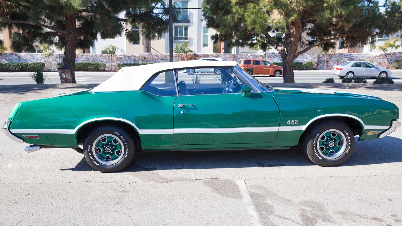 1972 Oldsmobile Cutlass 3rd Gen - Image 27 of 28