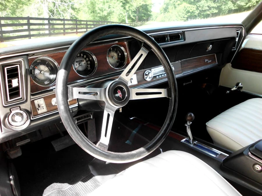 1972 Oldsmobile Cutlass 3rd Gen - Image 3 of 8