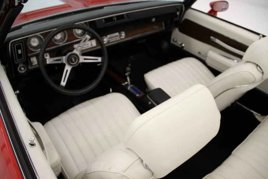 1972 Oldsmobile Cutlass 3rd Gen - Image 4 of 8