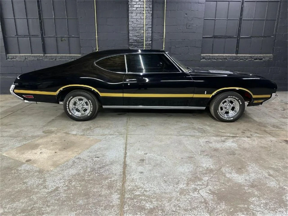 1972 Oldsmobile Cutlass 3rd Gen - Image 4 of 12
