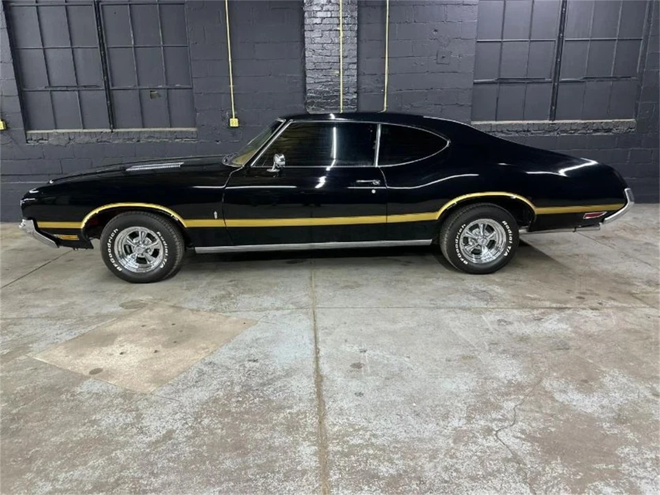 1972 Oldsmobile Cutlass 3rd Gen - Image 3 of 12