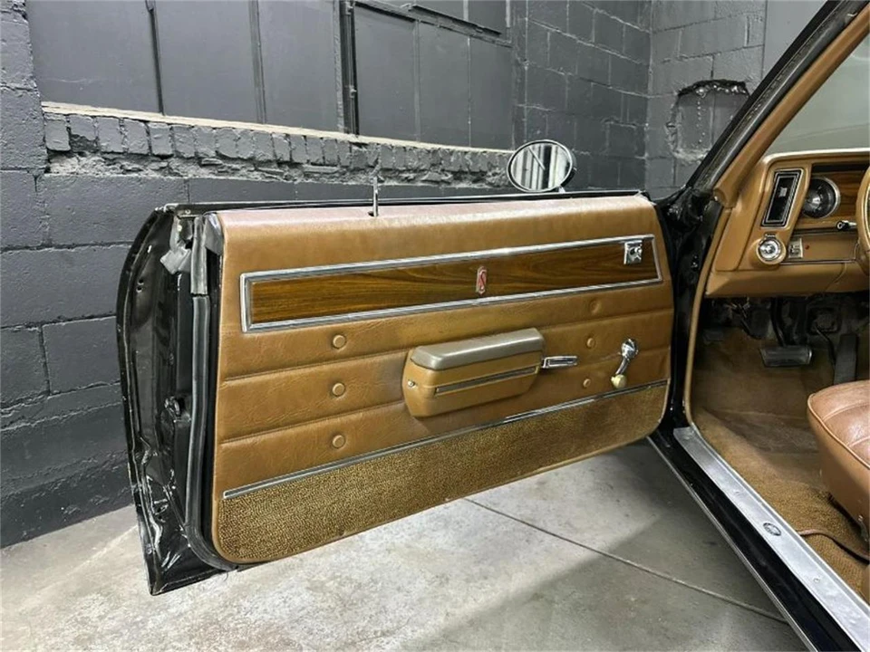 1972 Oldsmobile Cutlass 3rd Gen - Image 11 of 12
