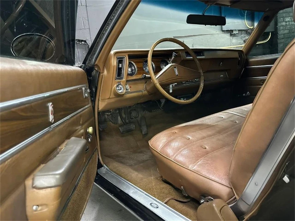 1972 Oldsmobile Cutlass 3rd Gen - Image 7 of 12