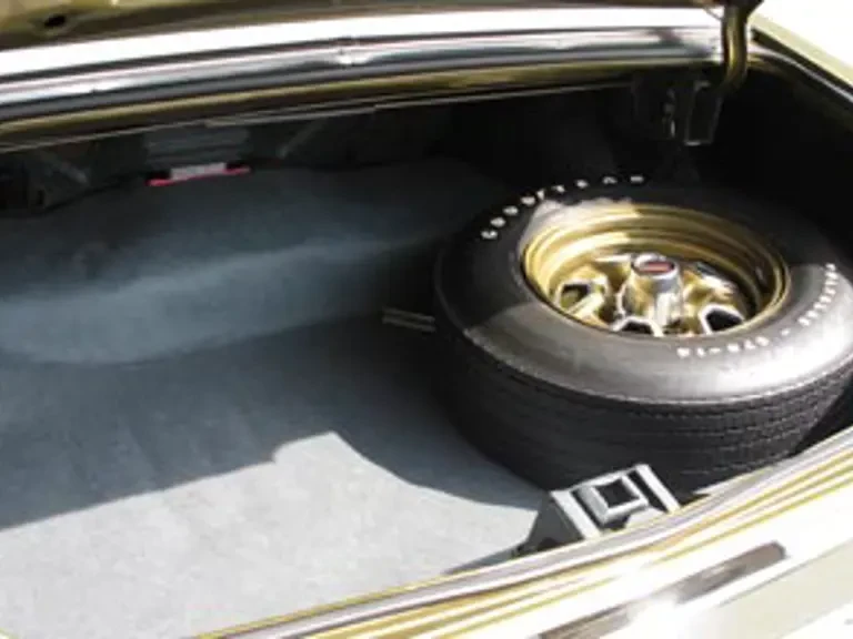 1972 Oldsmobile Cutlass 3rd Gen - Image 5 of 11