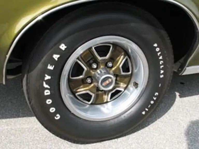 1972 Oldsmobile Cutlass 3rd Gen - Image 6 of 11
