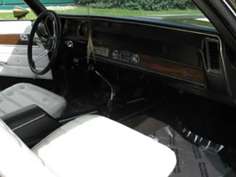1972 Oldsmobile Cutlass 3rd Gen - Image 9 of 11