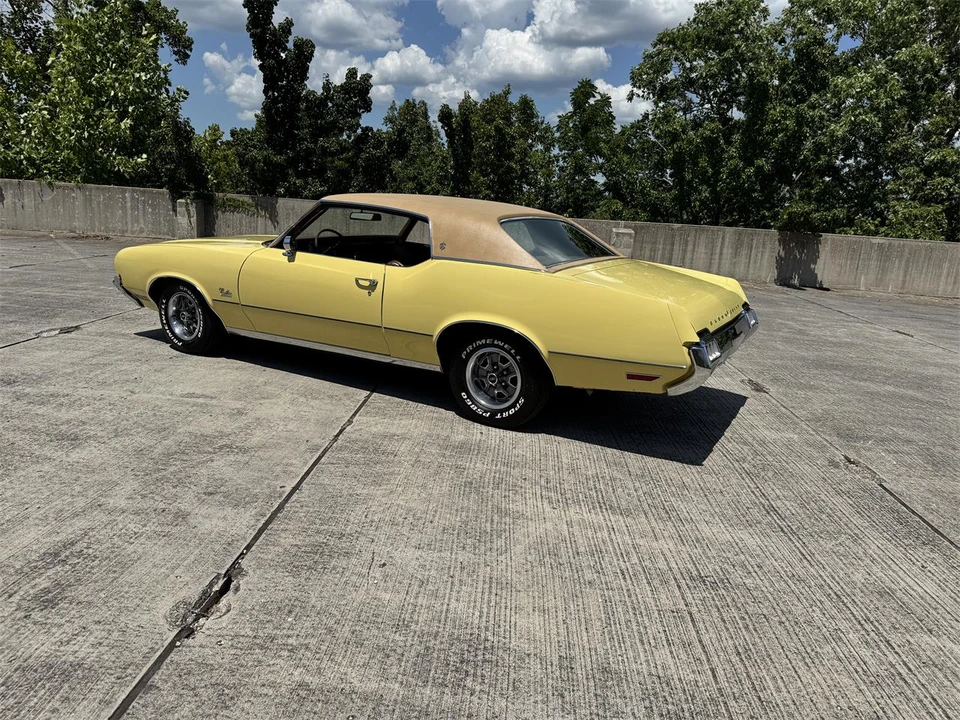 1972 Oldsmobile Cutlass Supreme - Image 2 of 31