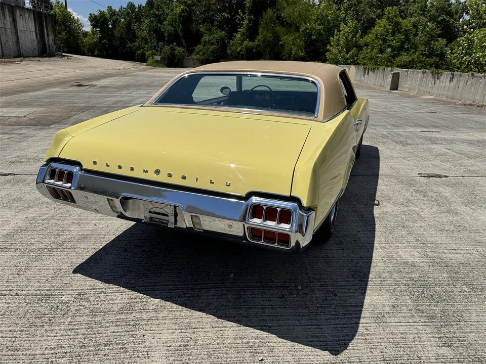 1972 Oldsmobile Cutlass Supreme - Image 9 of 31
