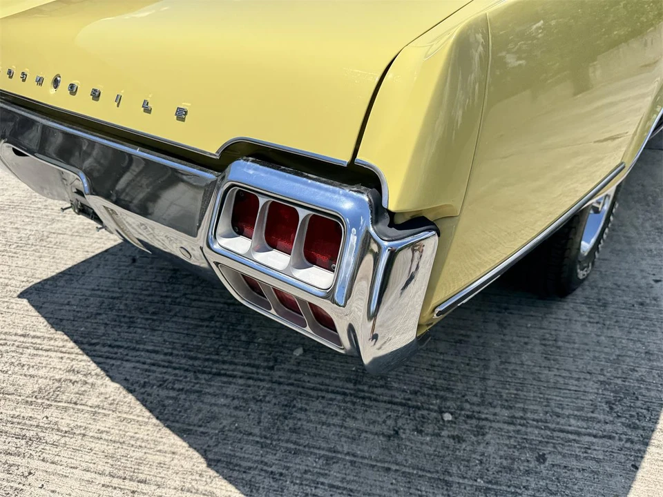 1972 Oldsmobile Cutlass Supreme - Image 26 of 31