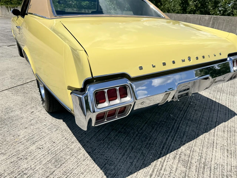 1972 Oldsmobile Cutlass Supreme - Image 28 of 31