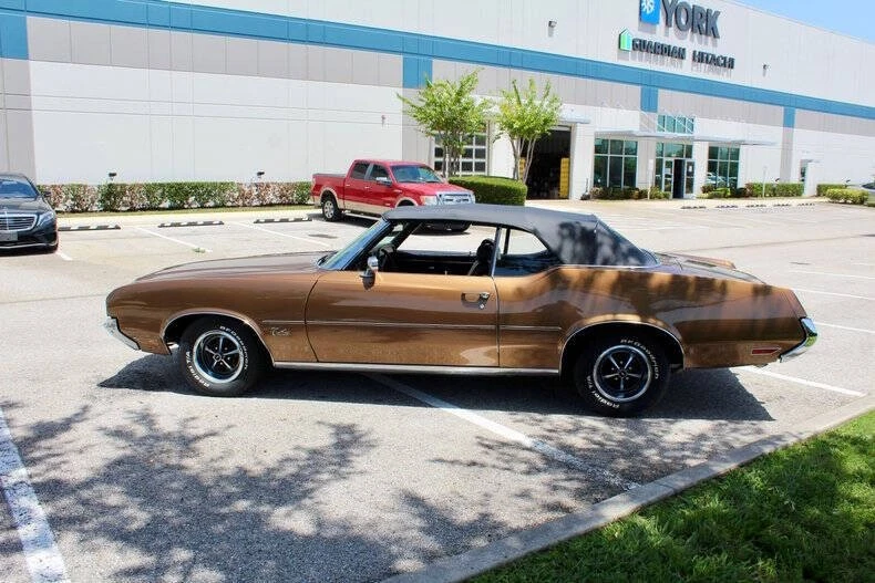 1972 Oldsmobile Cutlass Supreme - Image 28 of 31