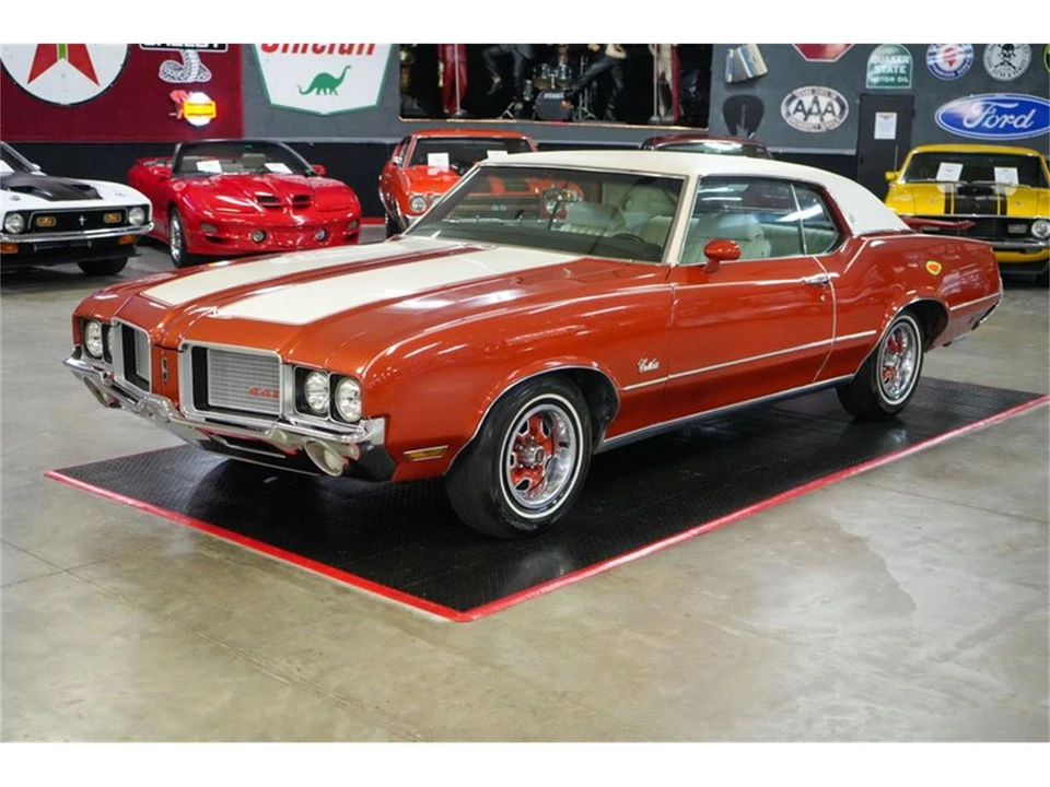1972 Oldsmobile Cutlass Supreme - Image 2 of 31