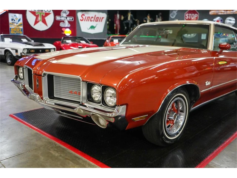 1972 Oldsmobile Cutlass Supreme - Image 26 of 31