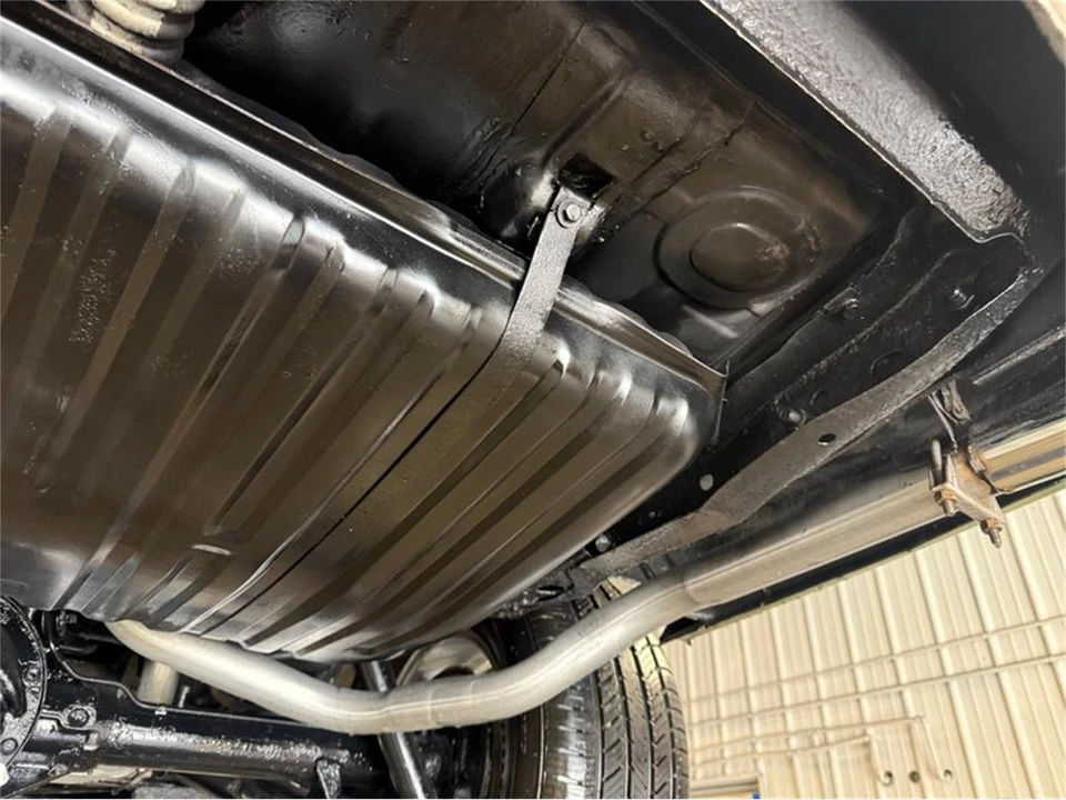 1972 Oldsmobile Cutlass Supreme - Image 28 of 31