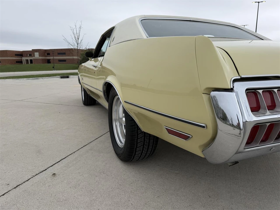 1972 Oldsmobile Cutlass Supreme - Image 15 of 31