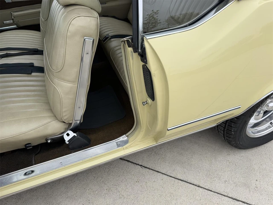 1972 Oldsmobile Cutlass Supreme - Image 23 of 31