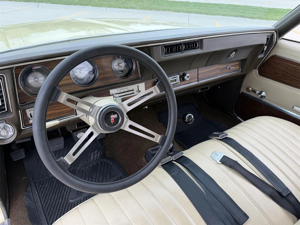 1972 Oldsmobile Cutlass Supreme - Image 28 of 31