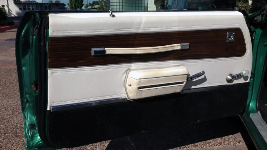 1972 Oldsmobile Cutlass Supreme - Image 7 of 10