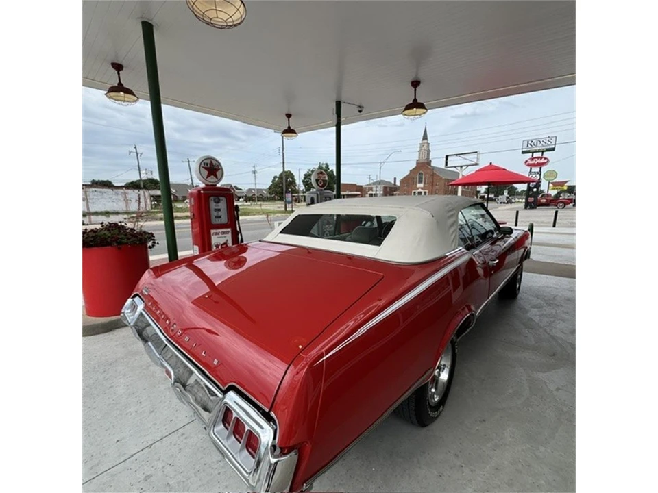 1972 Oldsmobile Cutlass Supreme - Image 15 of 31