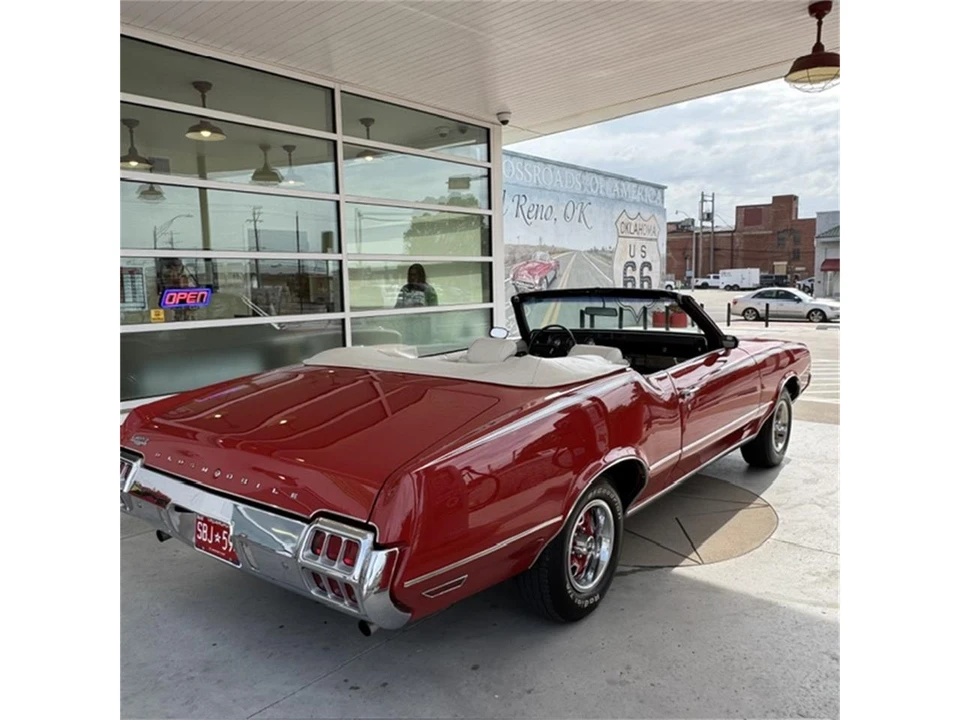 1972 Oldsmobile Cutlass Supreme - Image 10 of 31