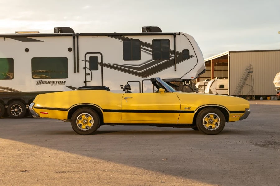 1972 Oldsmobile Cutlass Supreme - Image 2 of 31