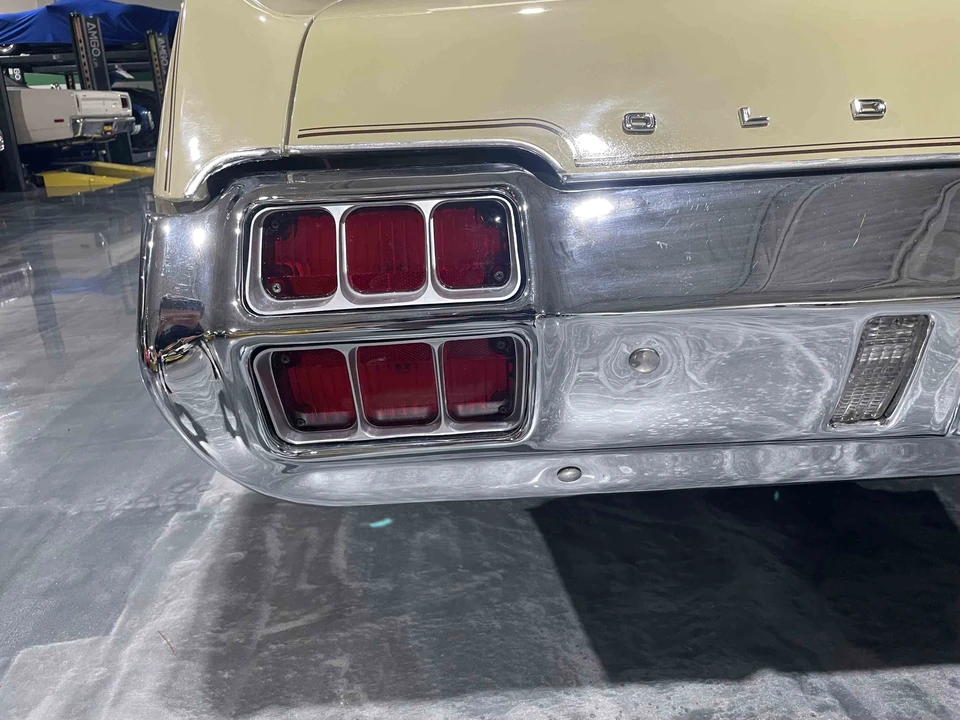 1972 Oldsmobile Cutlass Supreme - Image 28 of 31