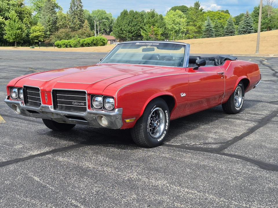 1972 Oldsmobile Cutlass Supreme - Image 2 of 31