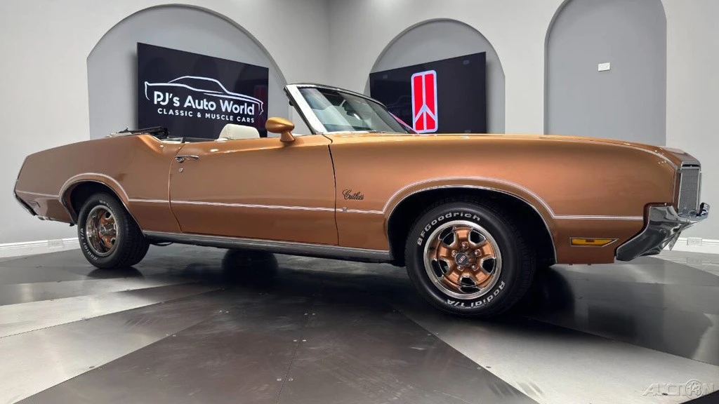 1972 Oldsmobile Cutlass Supreme - Image 11 of 24