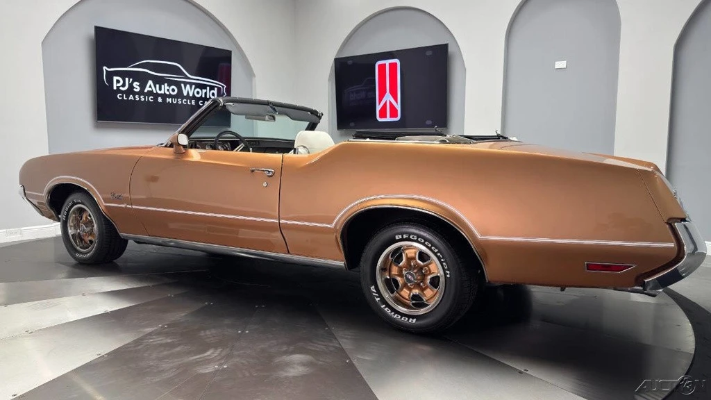 1972 Oldsmobile Cutlass Supreme - Image 23 of 24